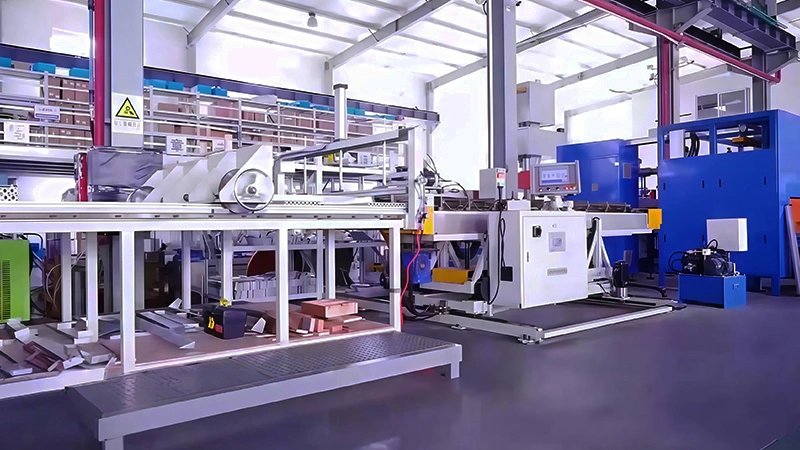 Taller de fabricación de intercambiadores de calor de aletas