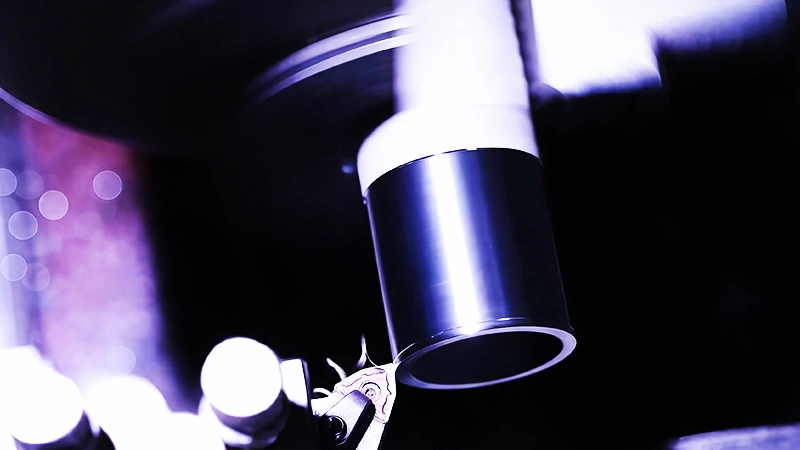 Taller de fabricación de tuberías para enfriadores - Torno CNC