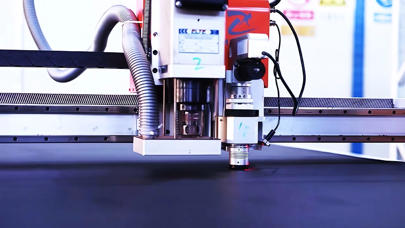 Taller de enfriadores industriales -  Máquina cortadora de algodón aislante